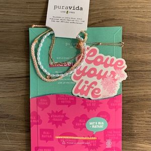 Pura Vida Bracelet Set February 2023